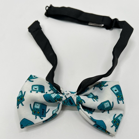Adventure Time Bmo Bow Tie Cartoon Network T Shirt Merch Clothing Video Game Y2K - Picture 17 of 17